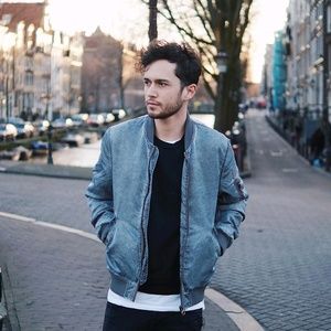 Meet your Posher, Thomas